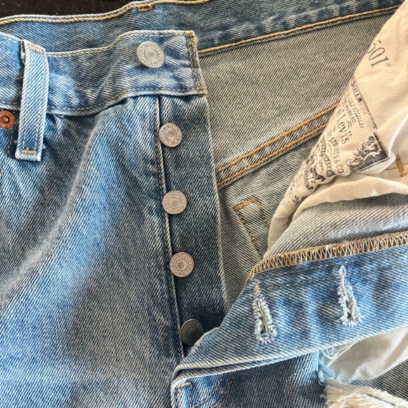 Levi’s 501s Denim Ripped Shorts Size 29 - Picture 5 of 6